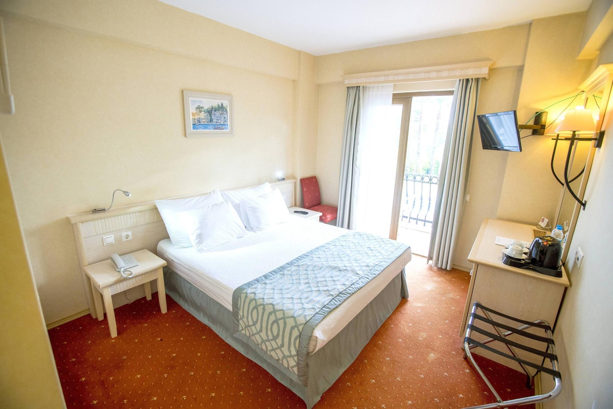 โกเจก ลิเกีย รีสอร์ต โฮเต็ล Hotel เกอเจค ภายนอก รูปภาพ