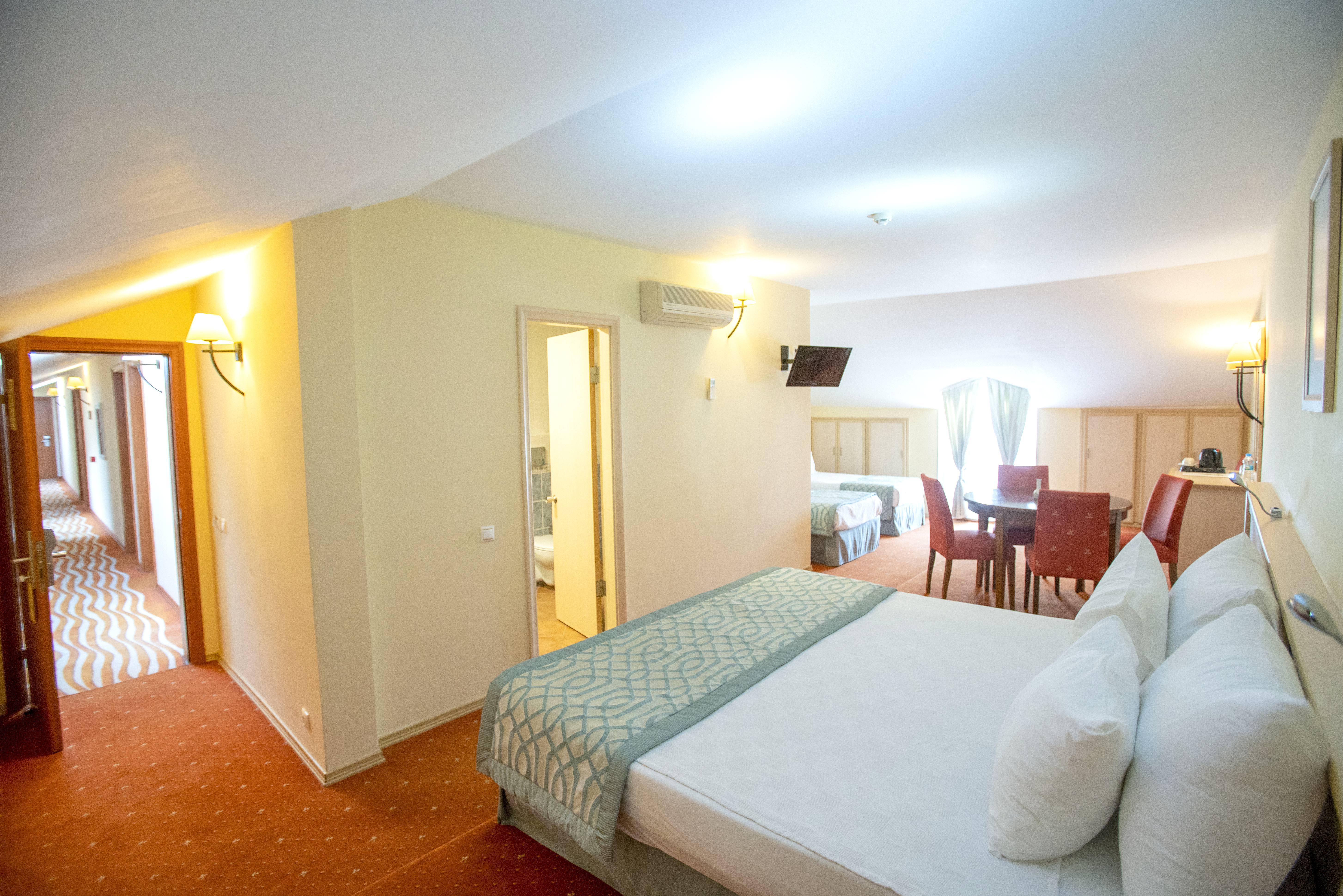 โกเจก ลิเกีย รีสอร์ต โฮเต็ล Hotel เกอเจค ภายนอก รูปภาพ