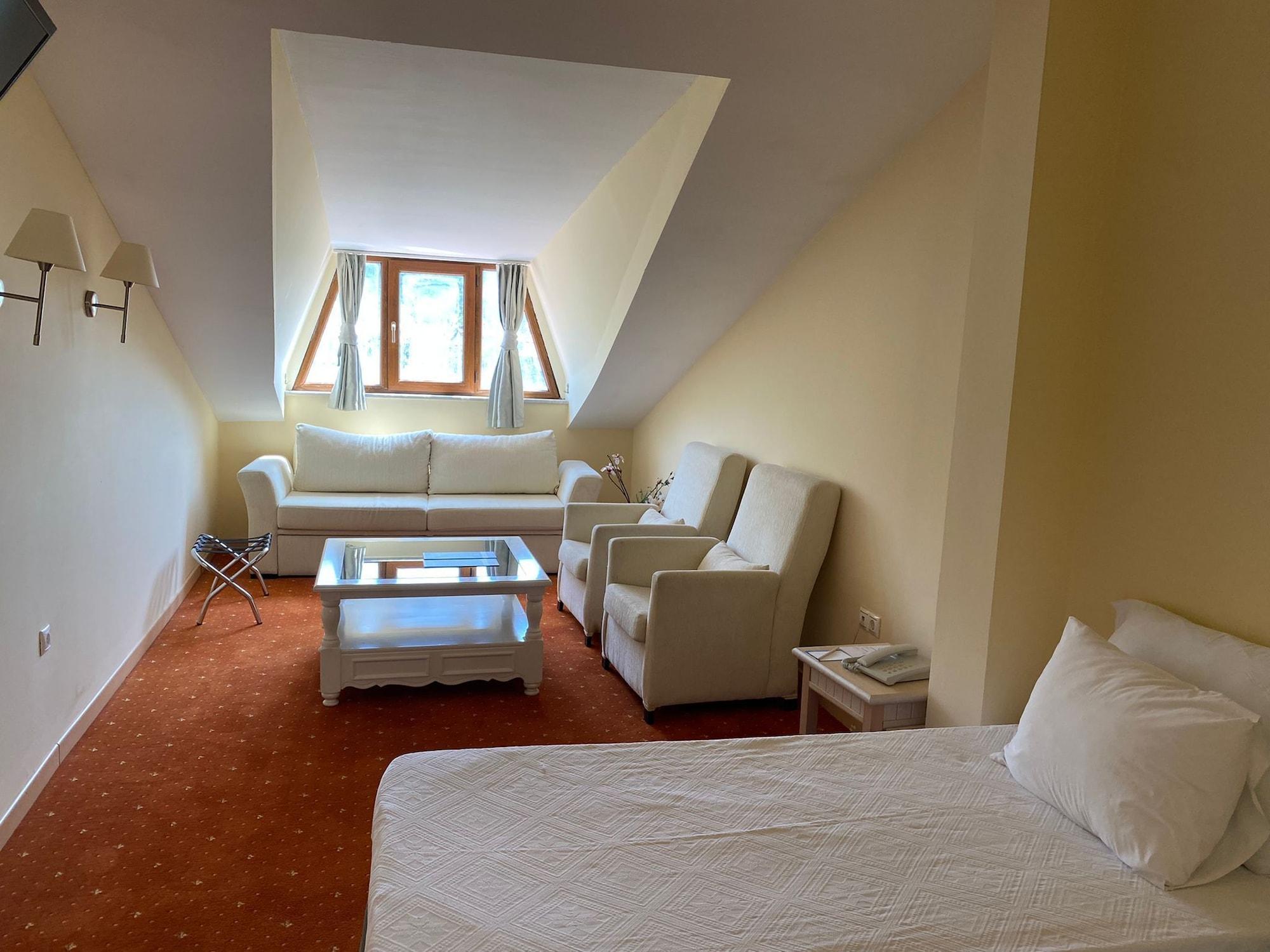 โกเจก ลิเกีย รีสอร์ต โฮเต็ล Hotel เกอเจค ภายนอก รูปภาพ